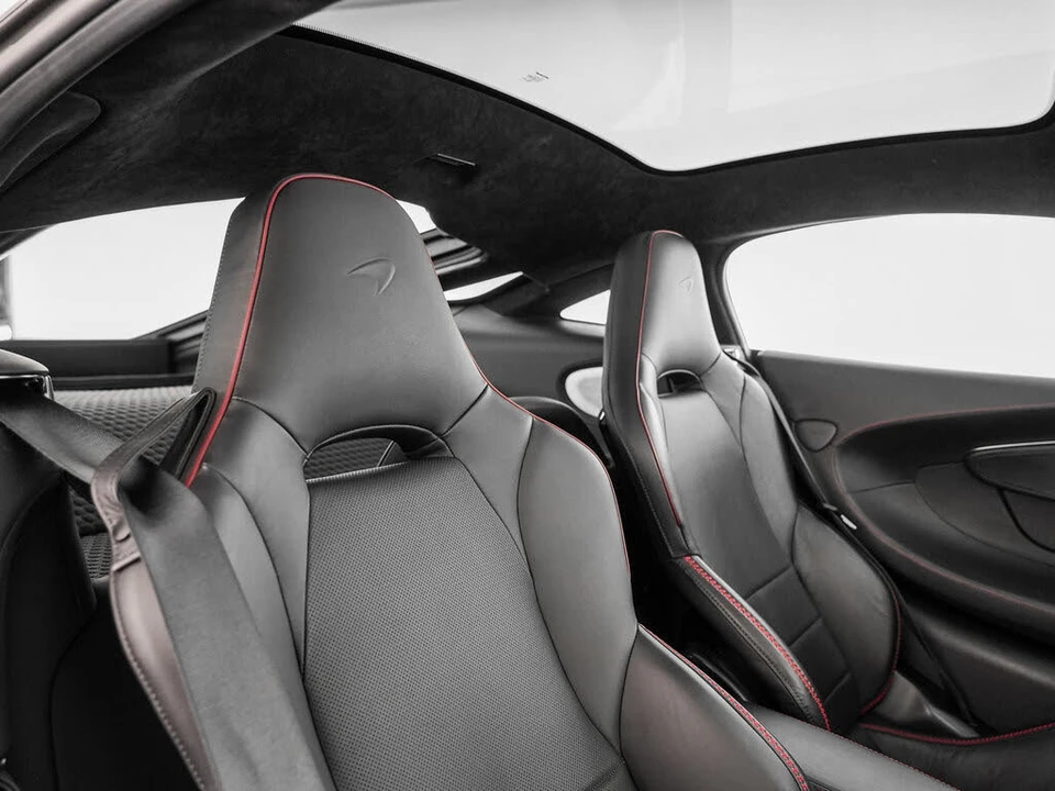 2023 McLaren GT - Image 7 of 31