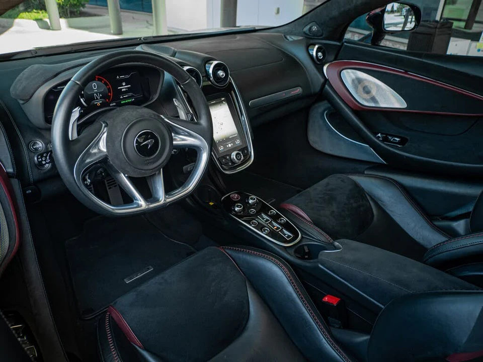 2023 McLaren GT - Image 22 of 31