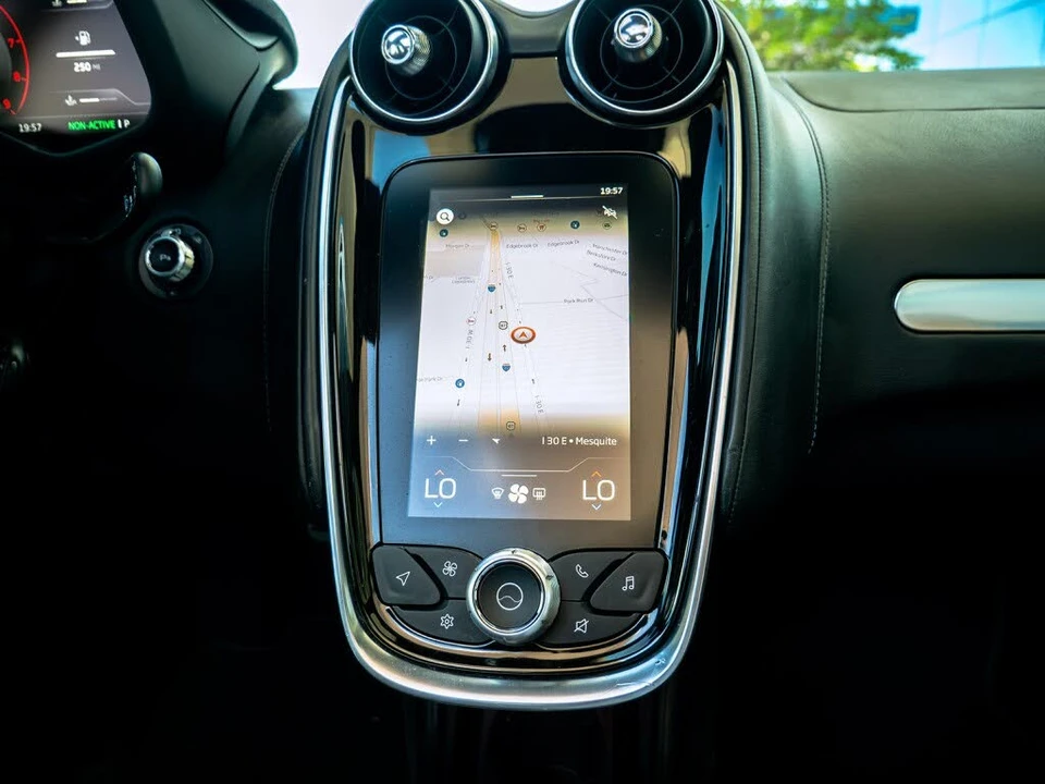 2023 McLaren GT - Image 29 of 31