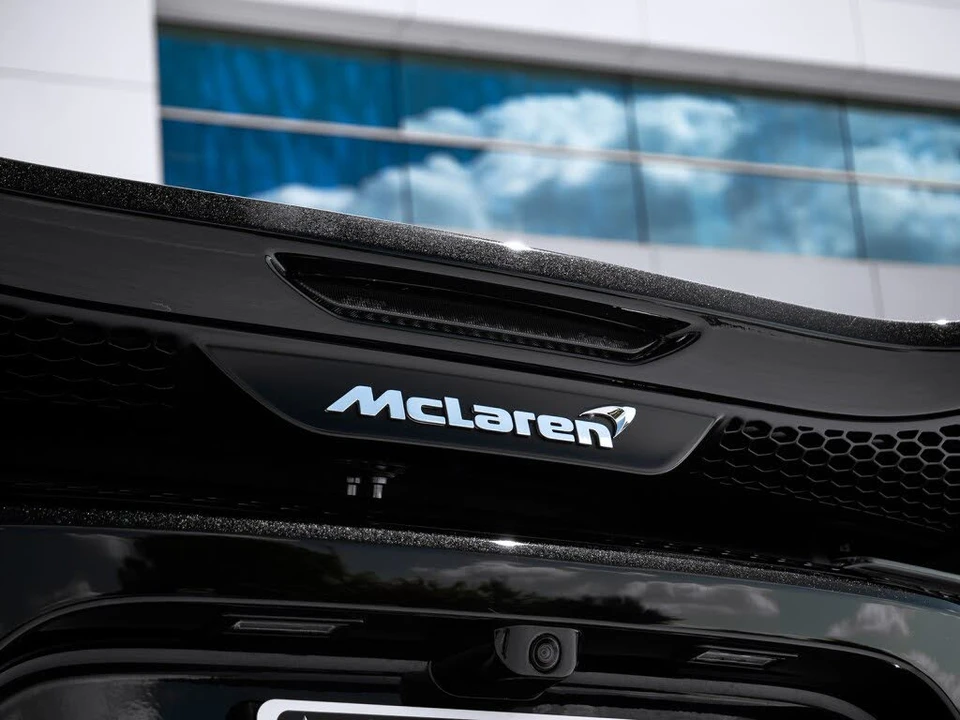 2023 McLaren GT - Image 14 of 31