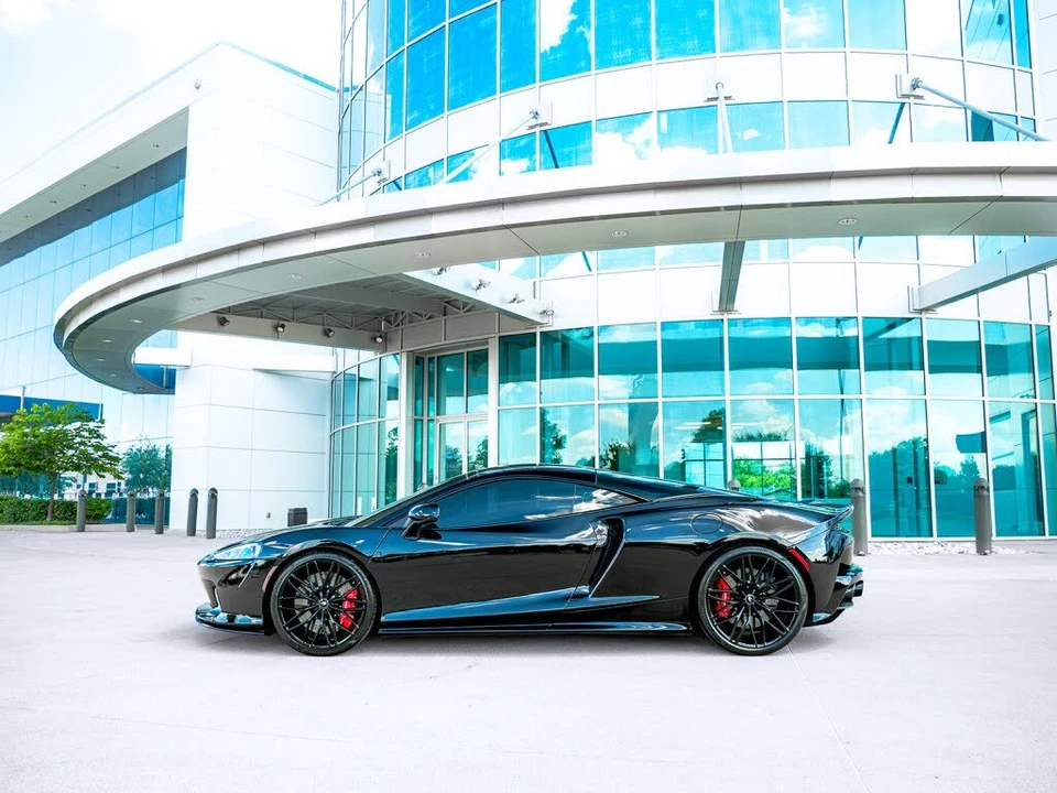 2023 McLaren GT - Image 2 of 31