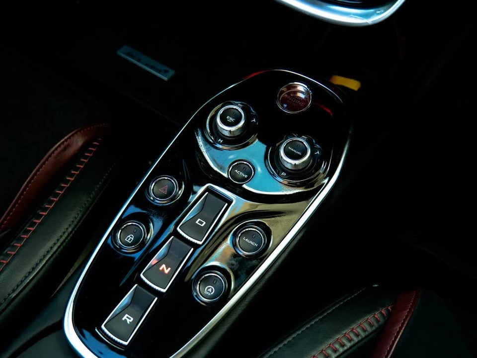 2023 McLaren GT - Image 30 of 31