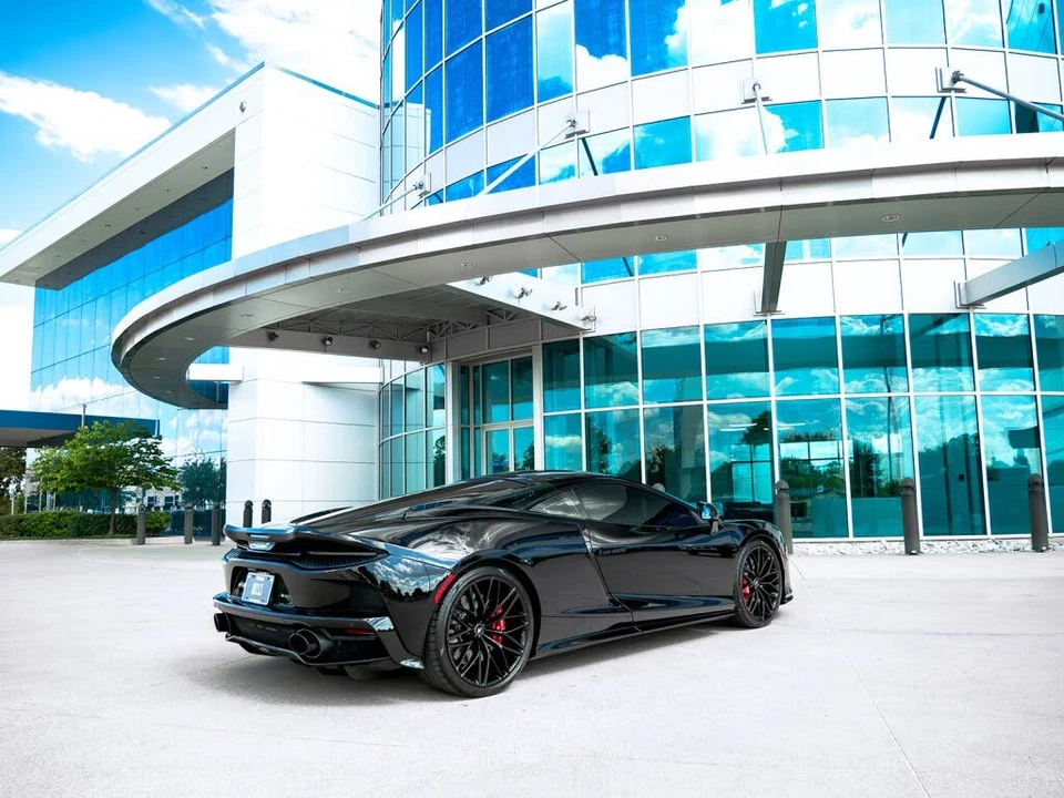2023 McLaren GT - Image 5 of 31