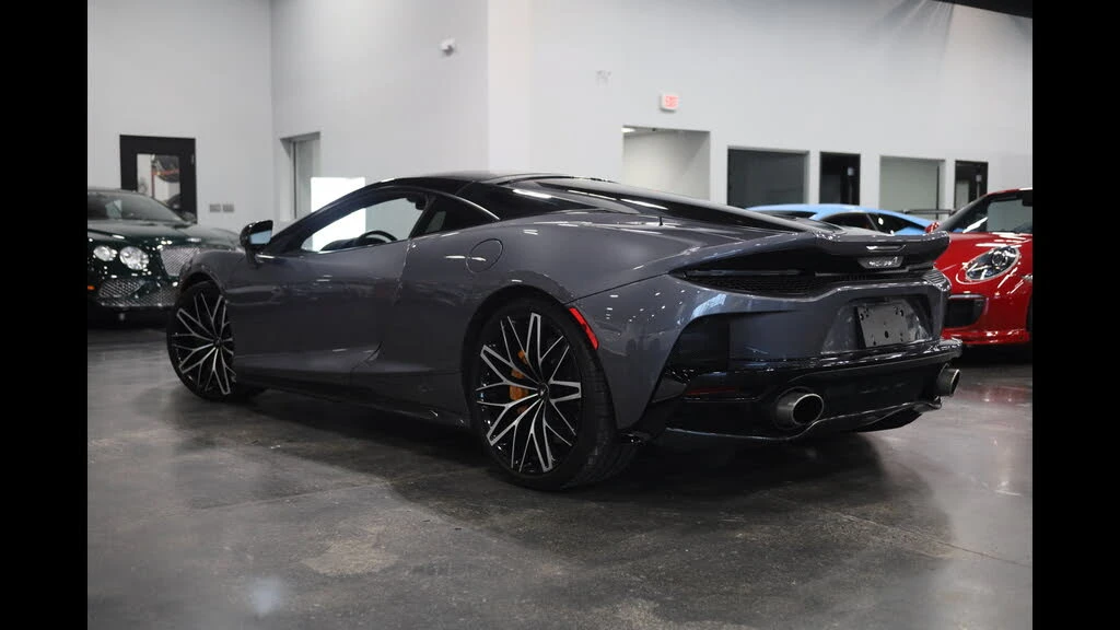 2023 McLaren GT - Image 4 of 31