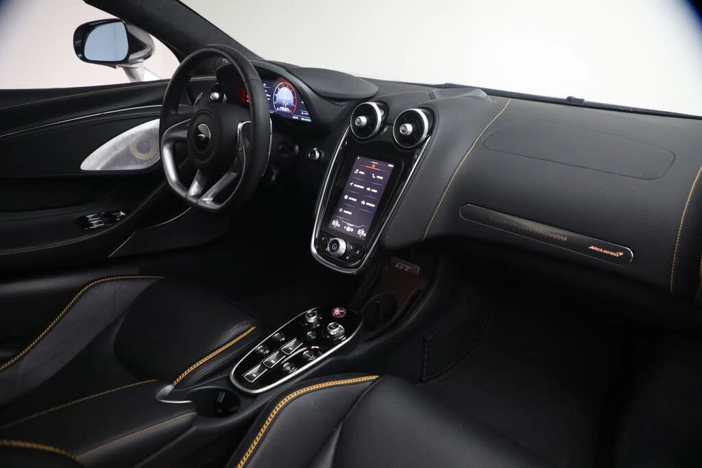 2023 McLaren GT - Image 29 of 31