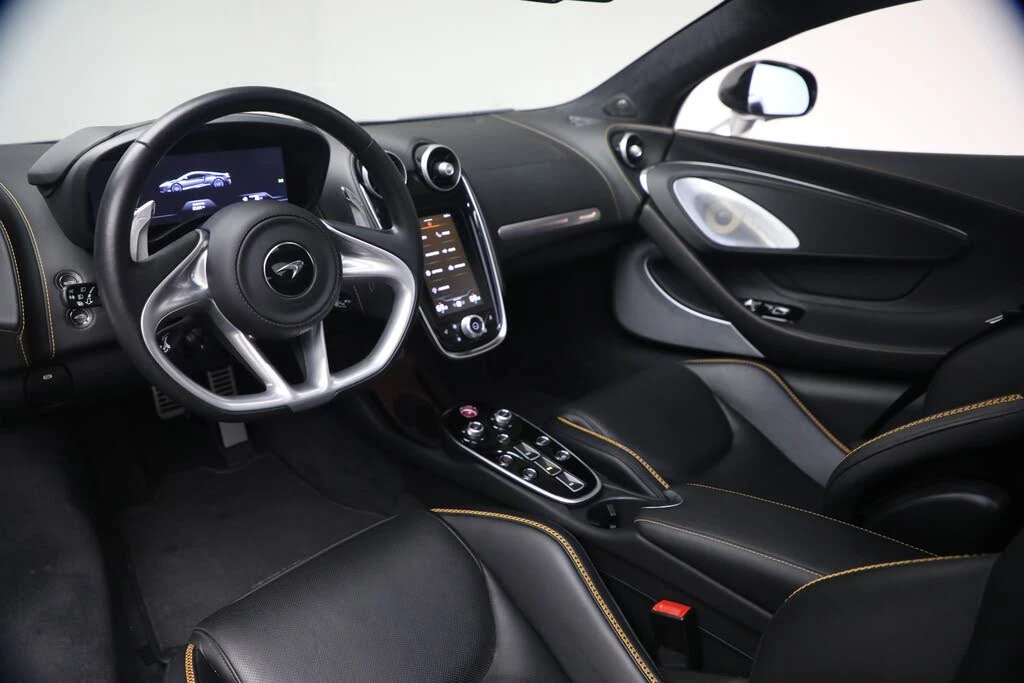 2023 McLaren GT - Image 26 of 31