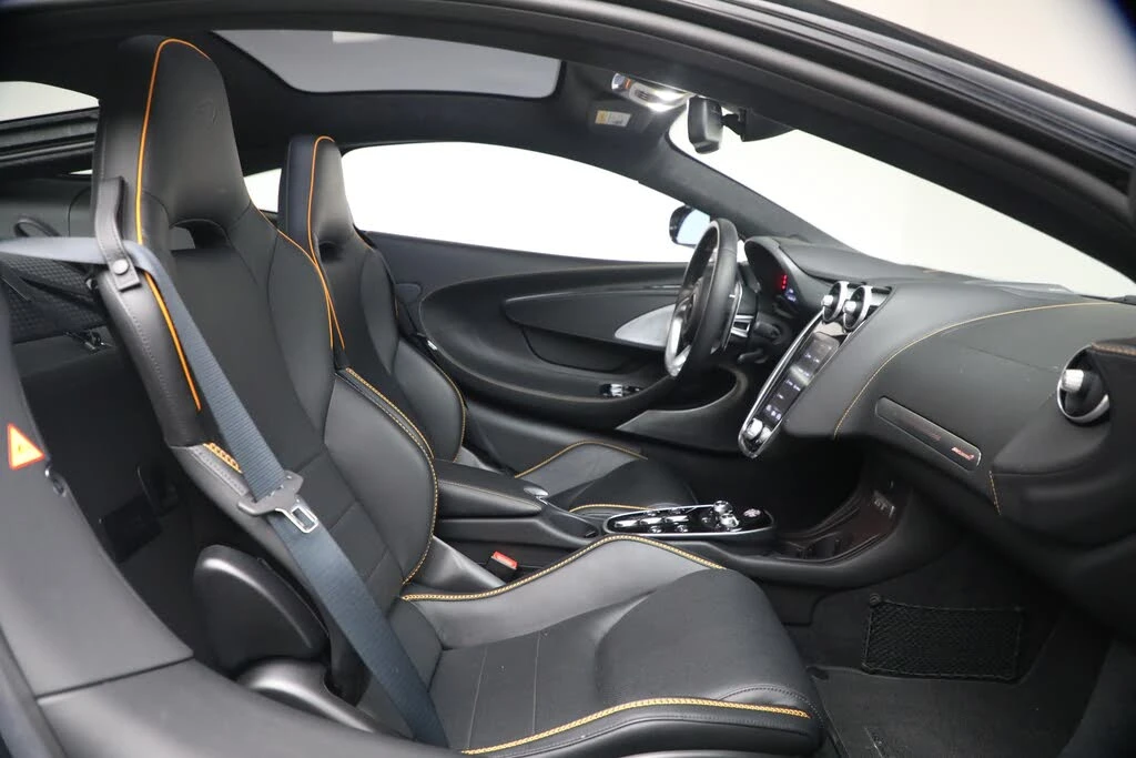 2023 McLaren GT - Image 28 of 31