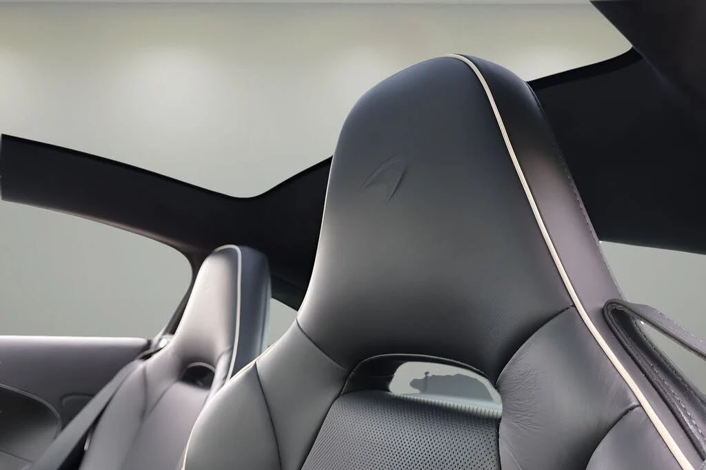2023 McLaren GT - Image 10 of 26