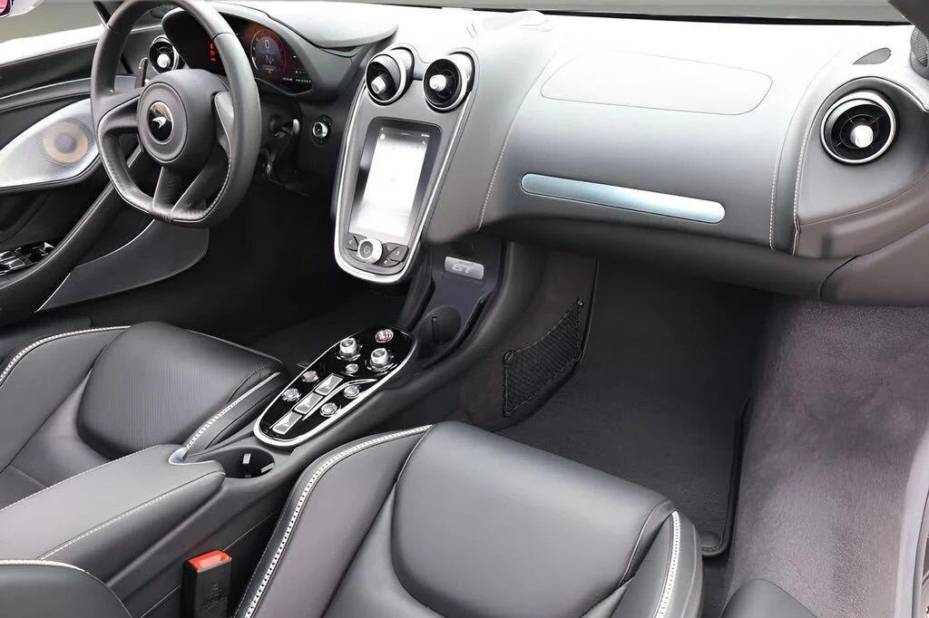 2023 McLaren GT - Image 17 of 26