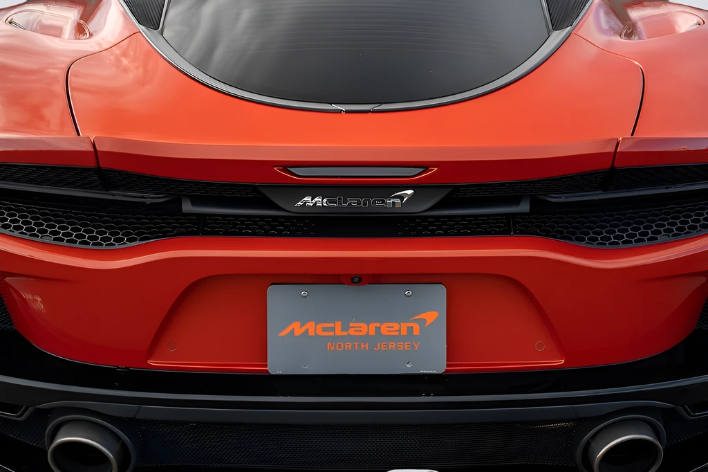 2023 McLaren GT - Image 25 of 31