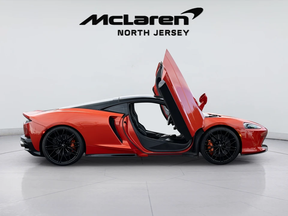 2023 McLaren GT - Image 13 of 31