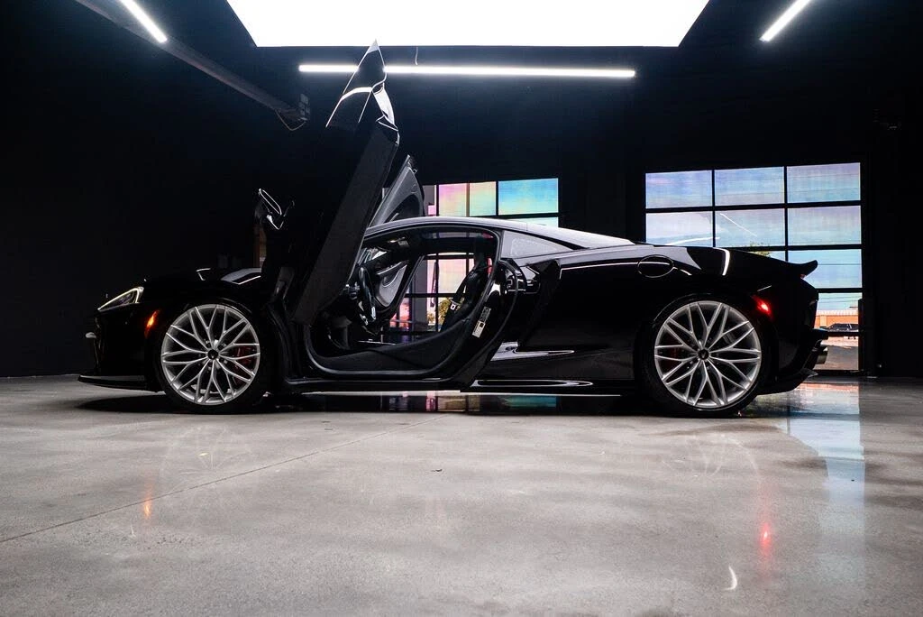 2023 McLaren GT - Image 29 of 31