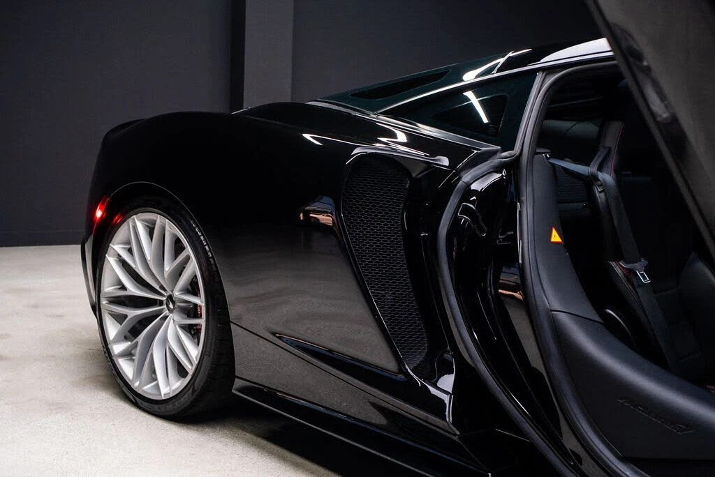 2023 McLaren GT - Image 19 of 31