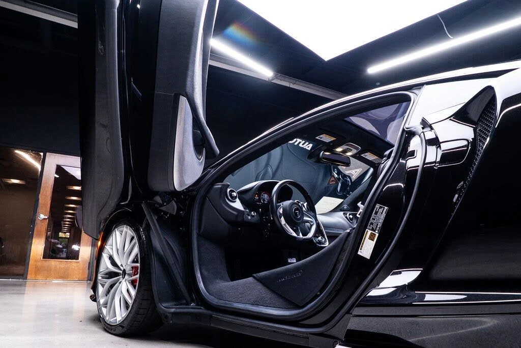 2023 McLaren GT - Image 30 of 31