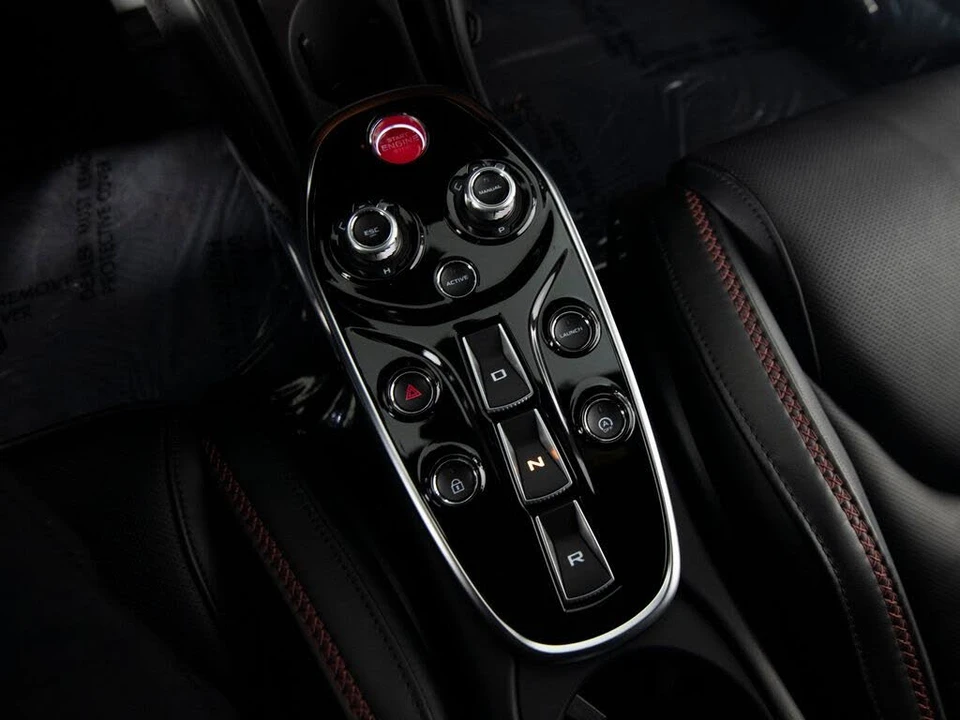 2023 McLaren GT - Image 23 of 31