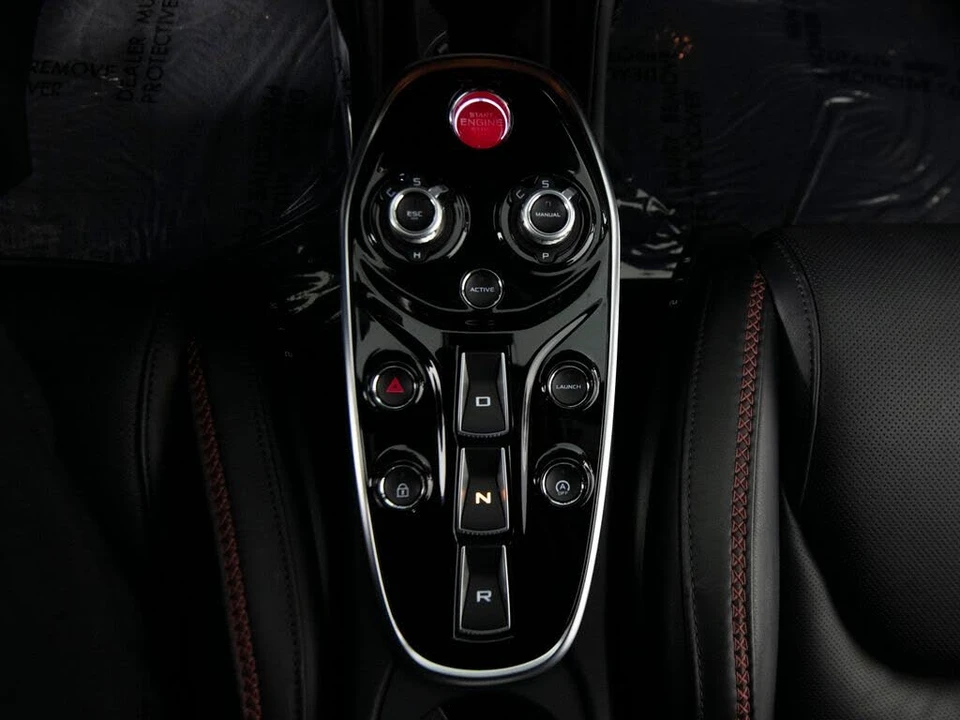 2023 McLaren GT - Image 24 of 31