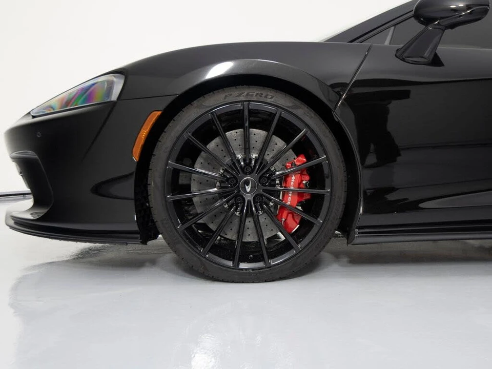2023 McLaren GT - Image 9 of 31