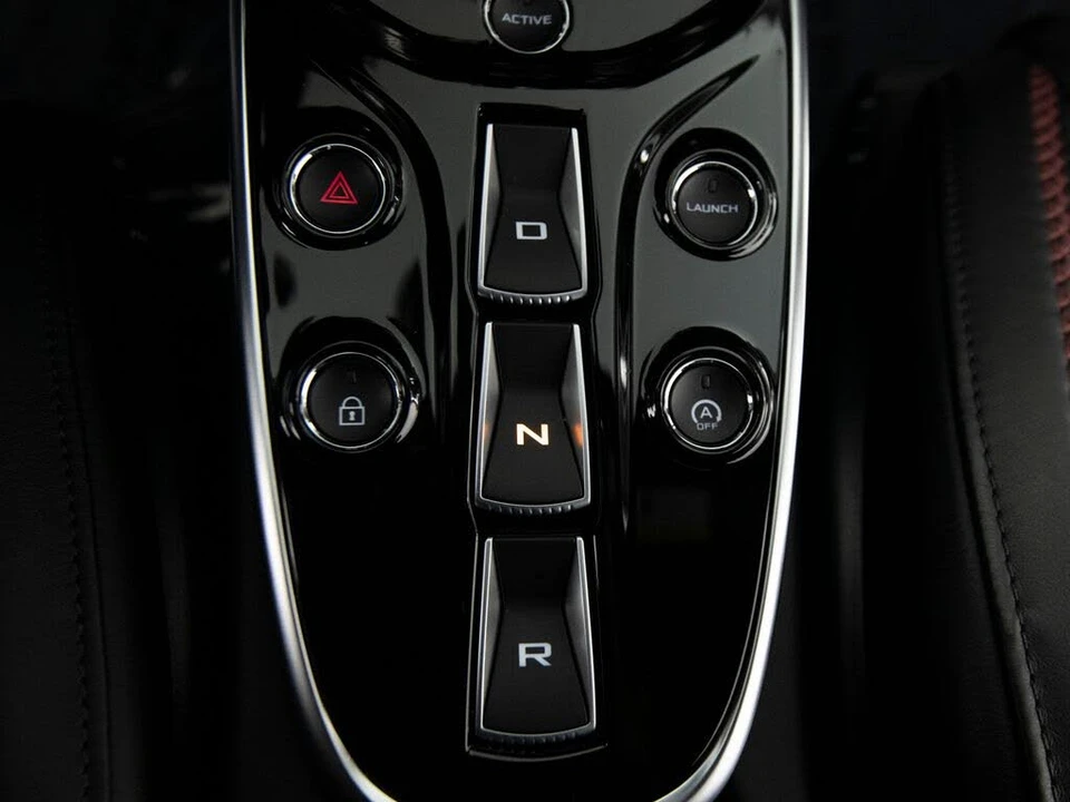 2023 McLaren GT - Image 25 of 31