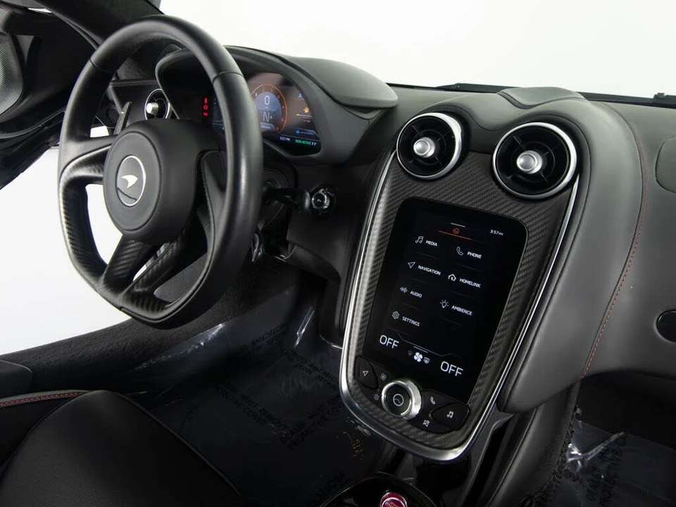 2023 McLaren GT - Image 30 of 31