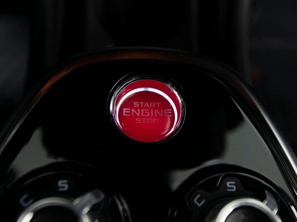 2023 McLaren GT - Image 27 of 31