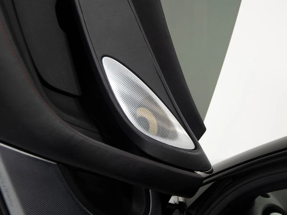 2023 McLaren GT - Image 12 of 31