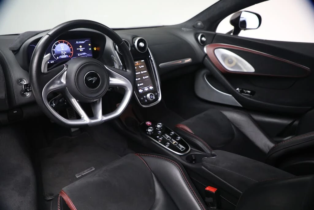 2023 McLaren GT - Image 23 of 31