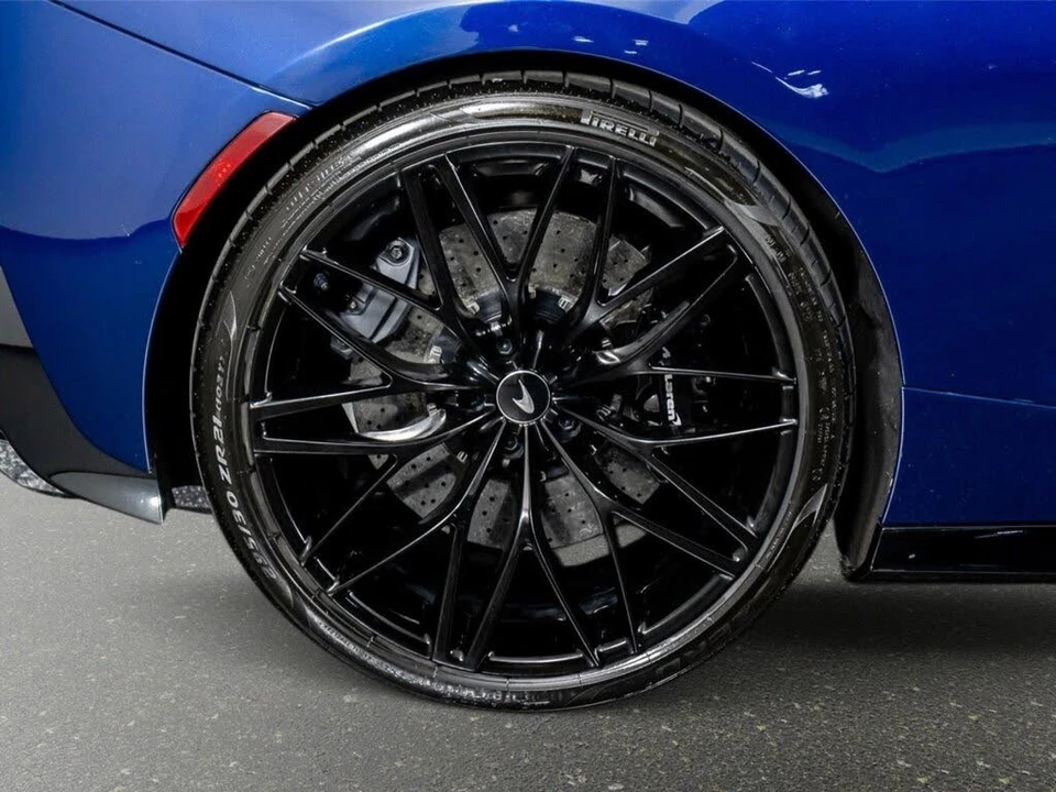 2023 McLaren GT - Image 9 of 31