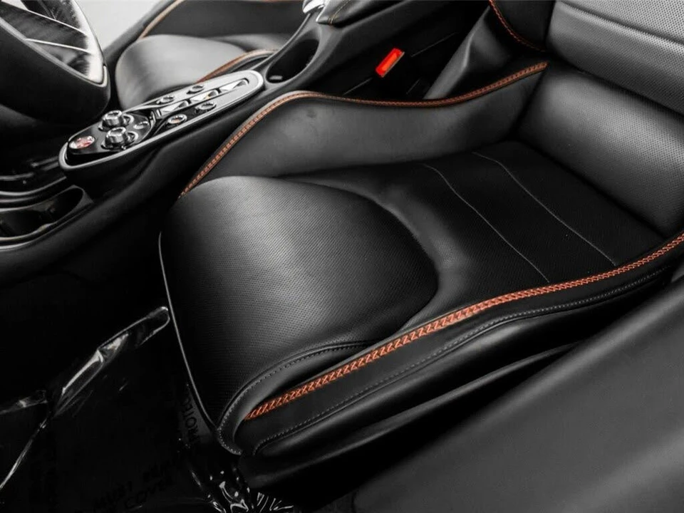 2023 McLaren GT - Image 28 of 31