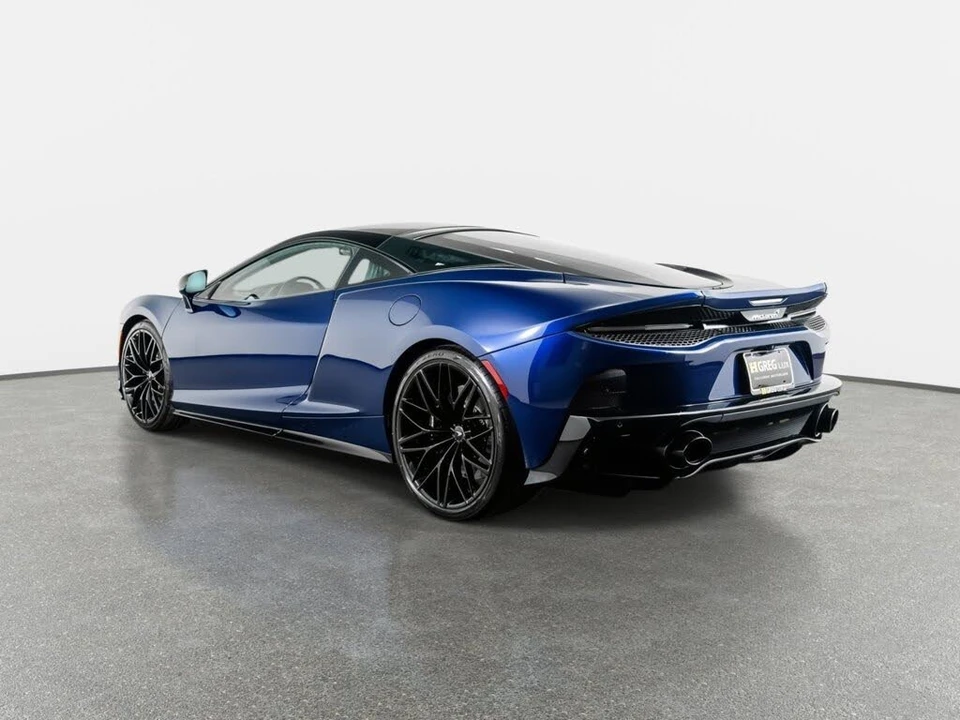 2023 McLaren GT - Image 15 of 31