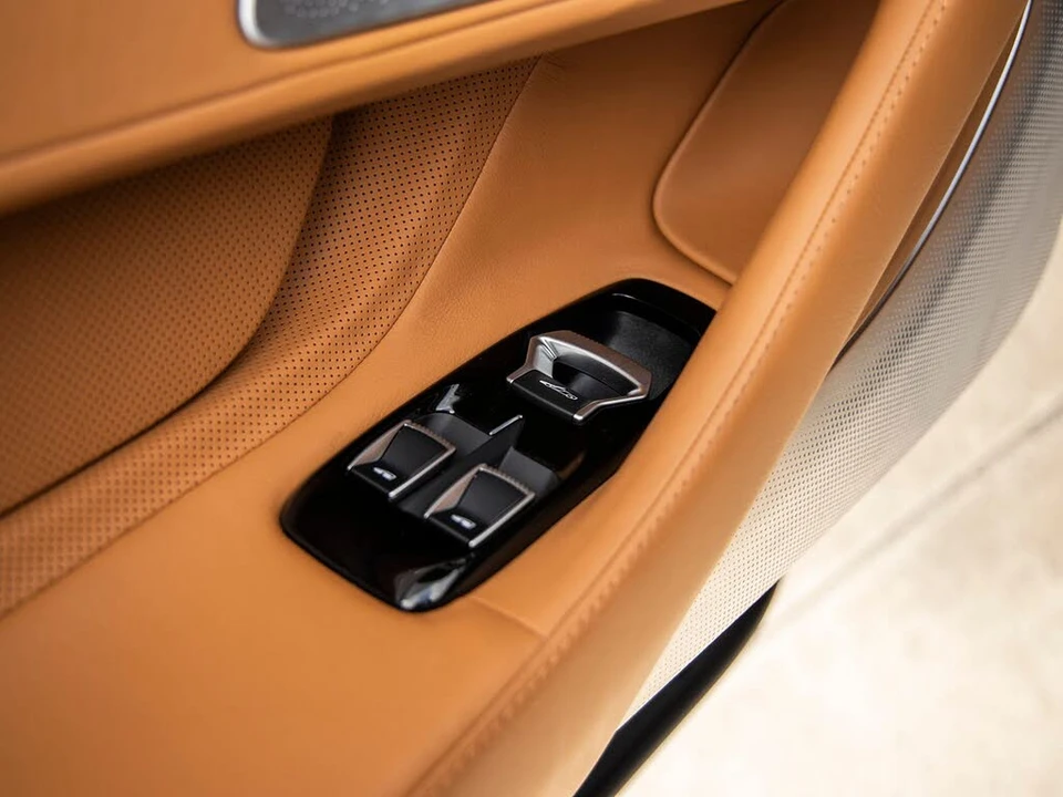 2023 McLaren GT - Image 20 of 31