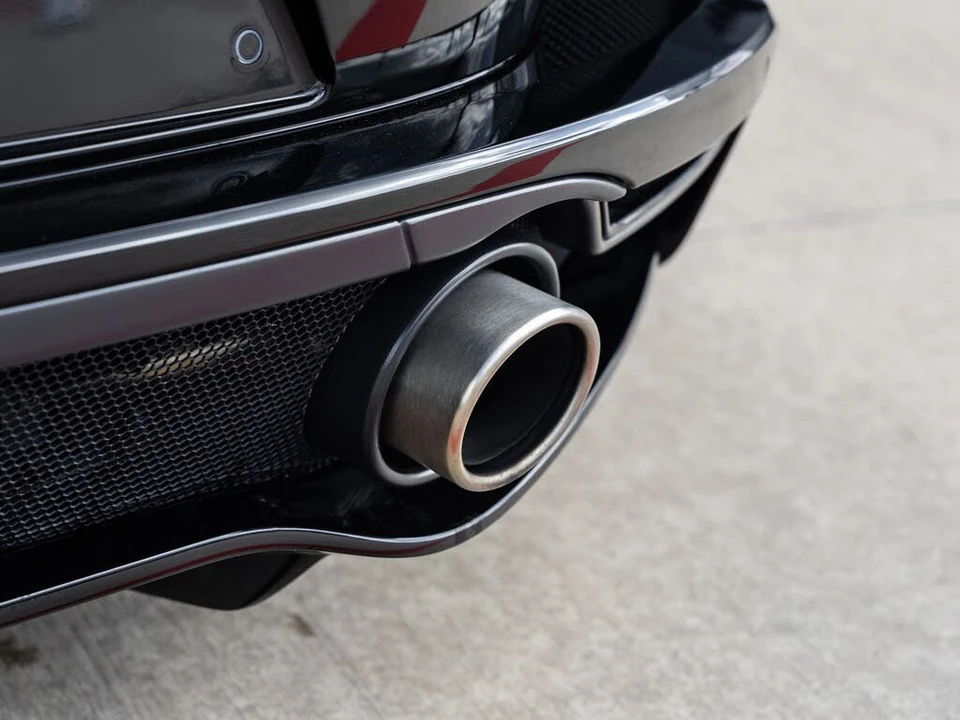 2023 McLaren GT - Image 15 of 31