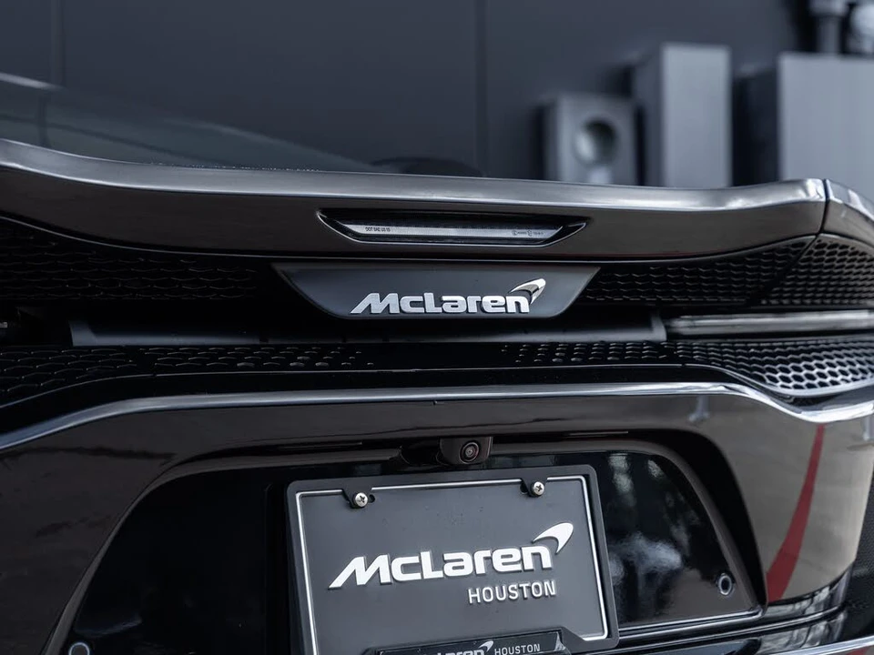 2023 McLaren GT - Image 14 of 31