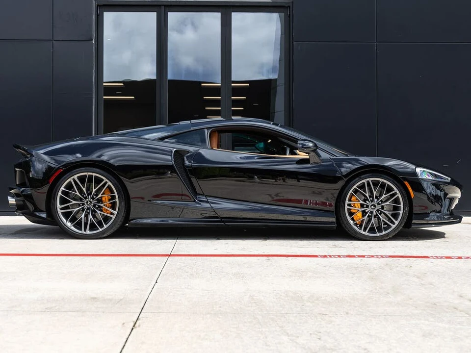 2023 McLaren GT - Image 11 of 31