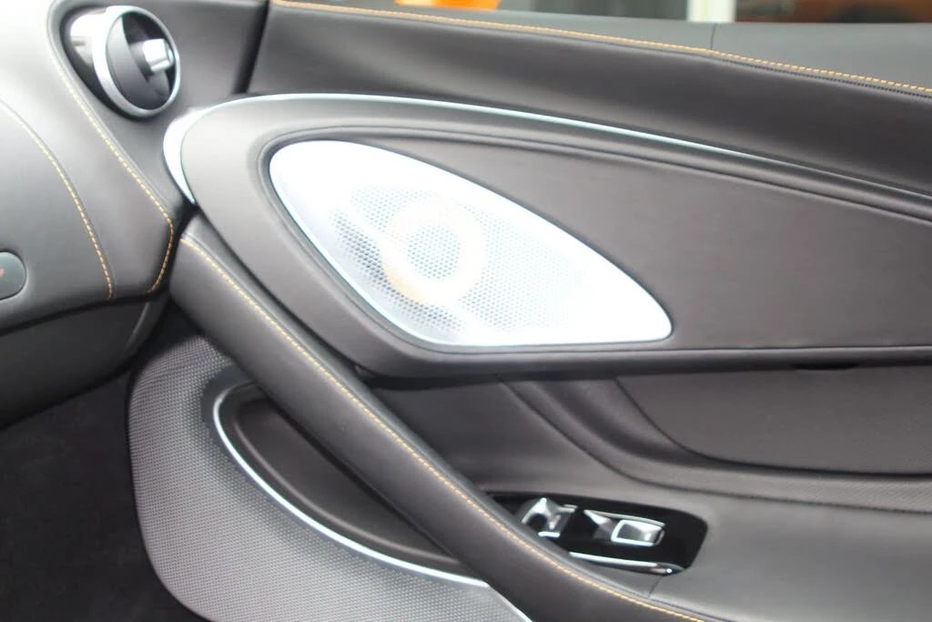 2023 McLaren GT - Image 19 of 21