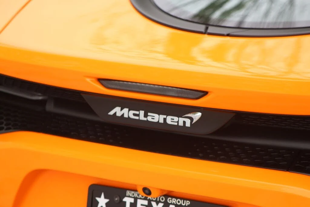 2023 McLaren GT - Image 9 of 21