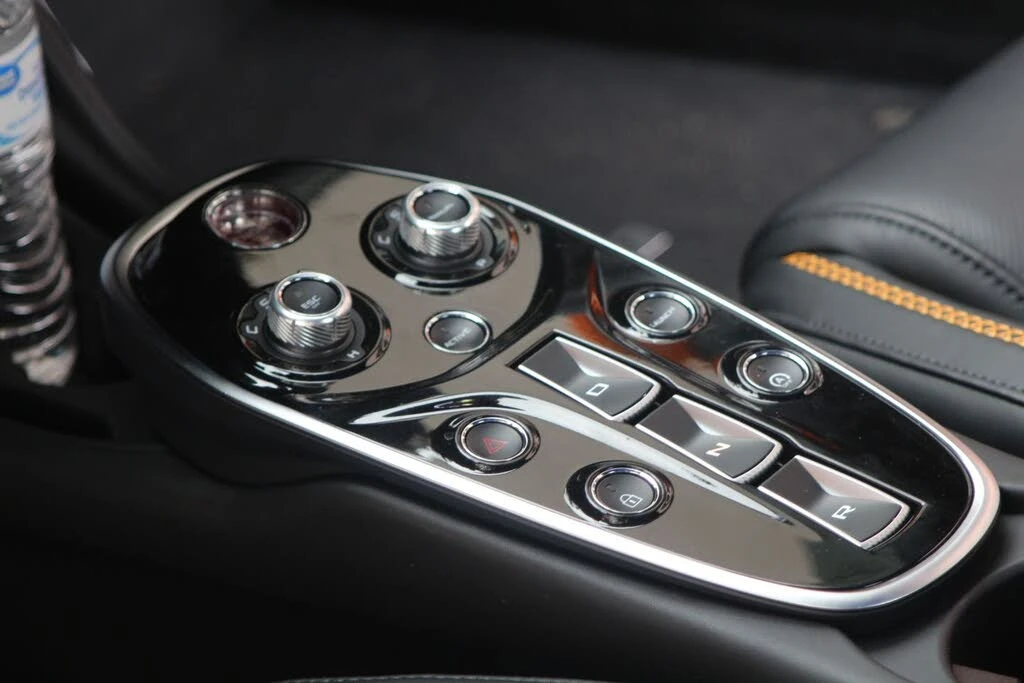 2023 McLaren GT - Image 16 of 21