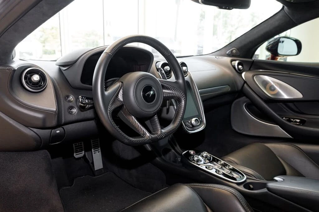 2023 McLaren GT - Image 24 of 31