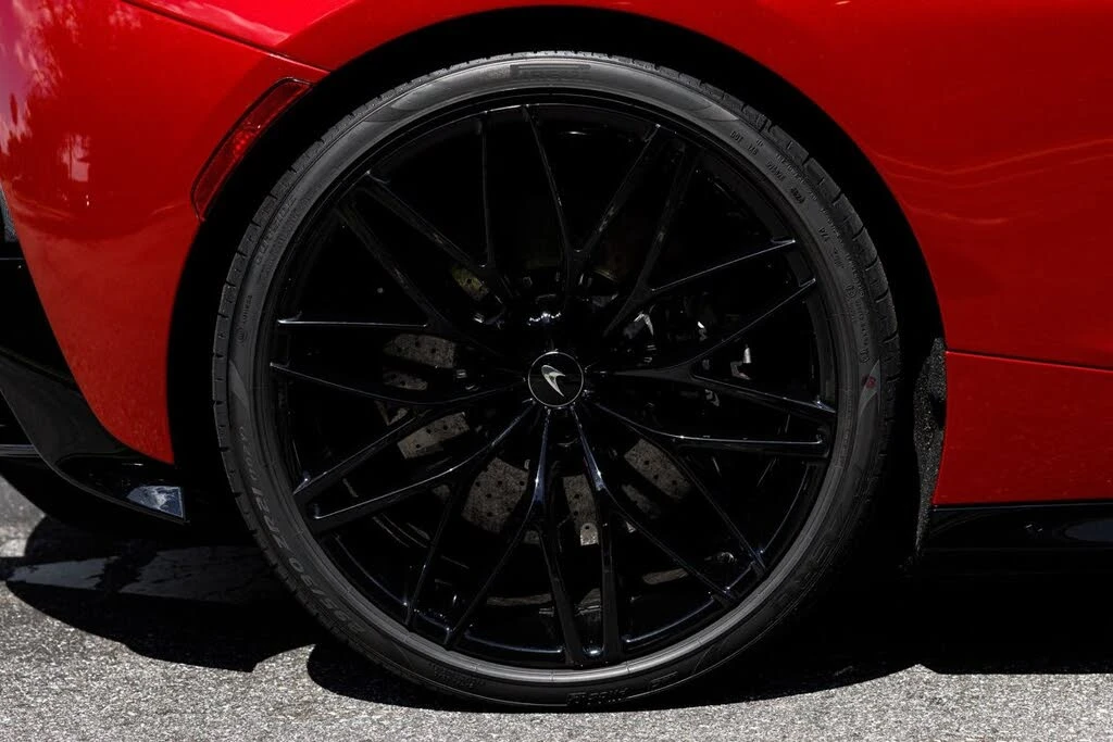 2023 McLaren GT - Image 19 of 31