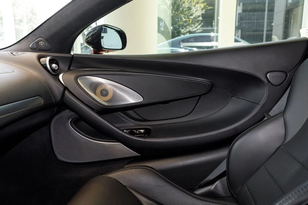 2023 McLaren GT - Image 21 of 31