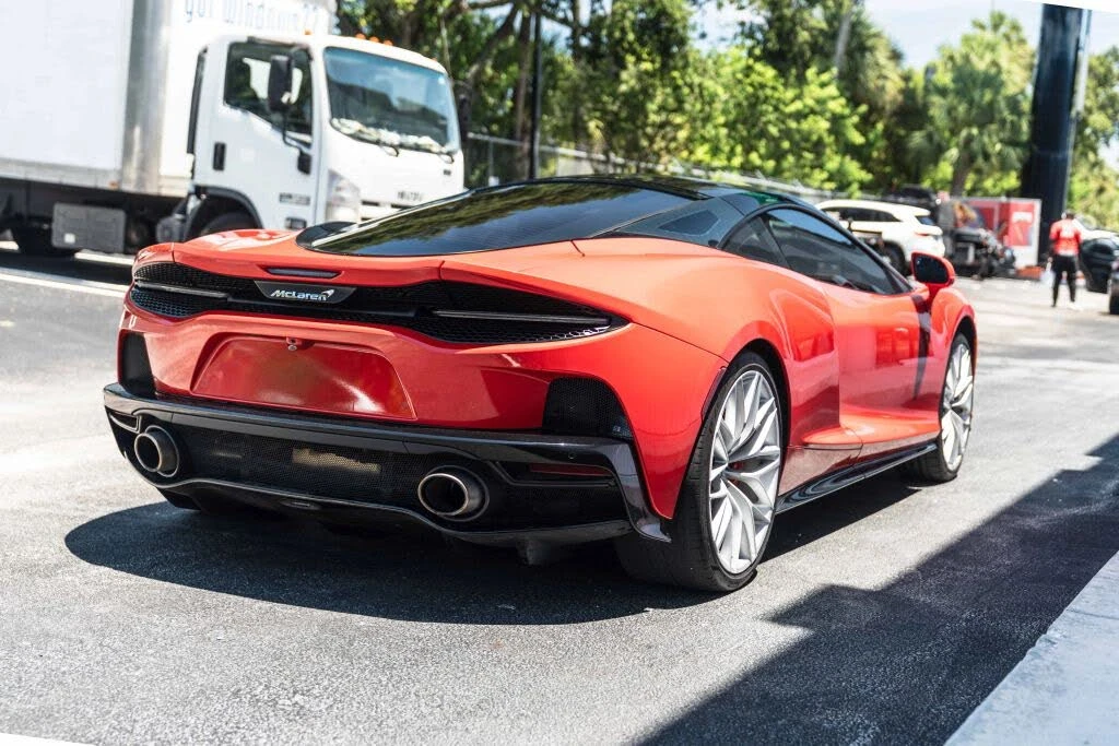 2023 McLaren GT - Image 9 of 24