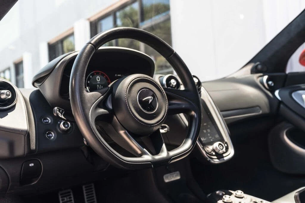 2023 McLaren GT - Image 24 of 24