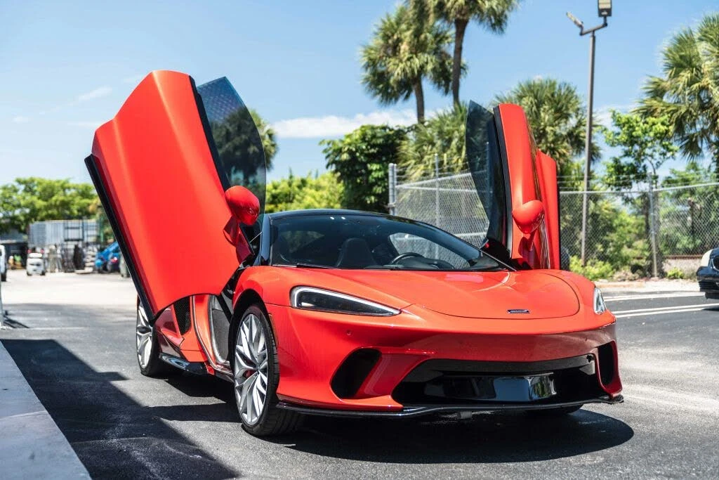 2023 McLaren GT - Image 13 of 24