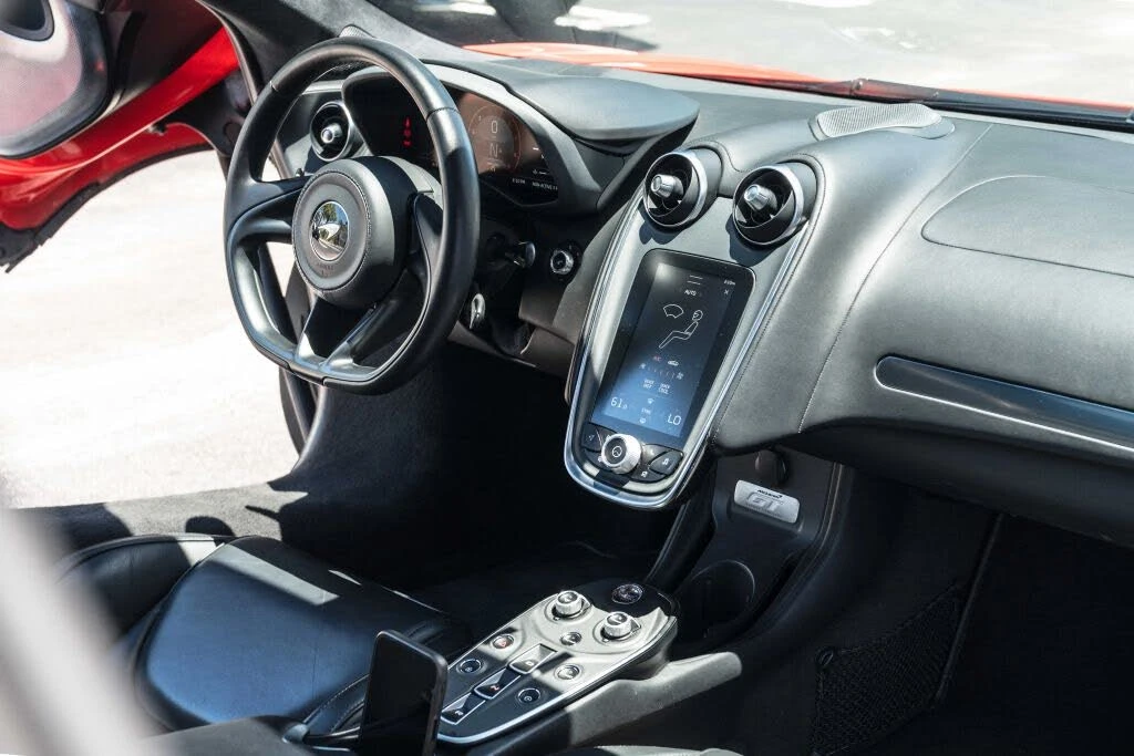 2023 McLaren GT - Image 21 of 24