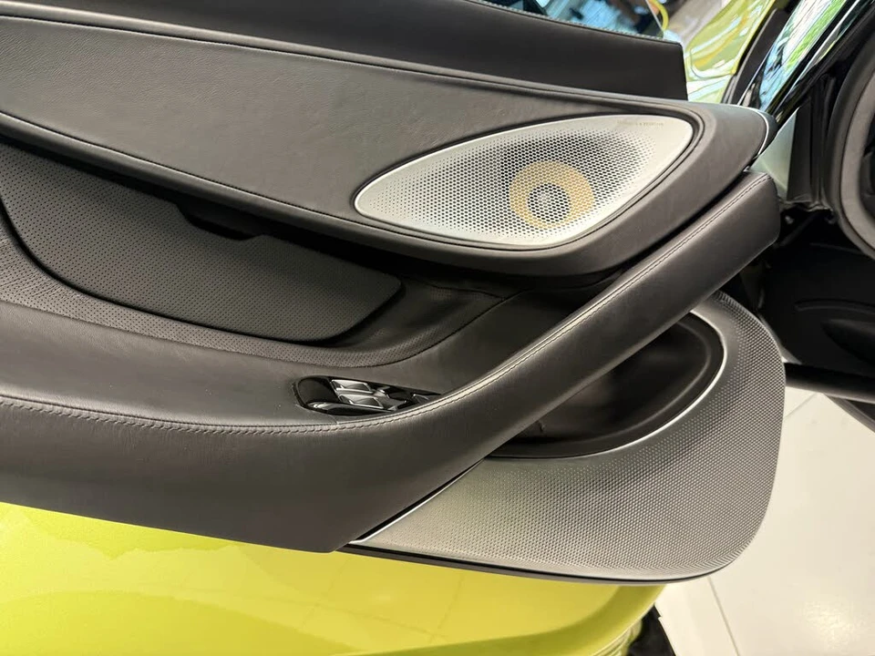 2023 McLaren GT - Image 15 of 20