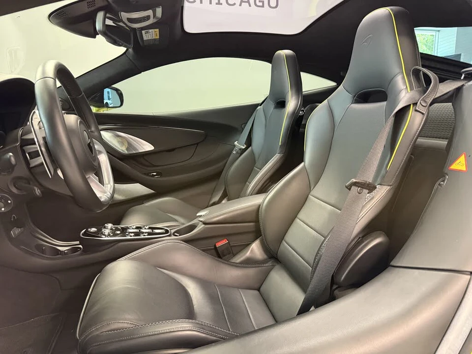2023 McLaren GT - Image 13 of 20