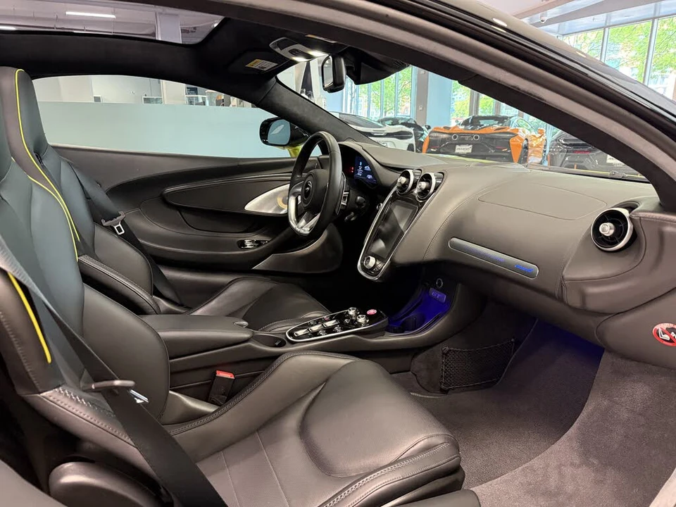 2023 McLaren GT - Image 18 of 20