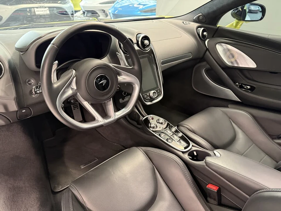 2023 McLaren GT - Image 14 of 20