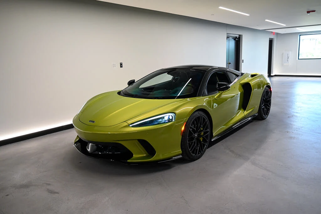 2023 McLaren GT - Image 3 of 20