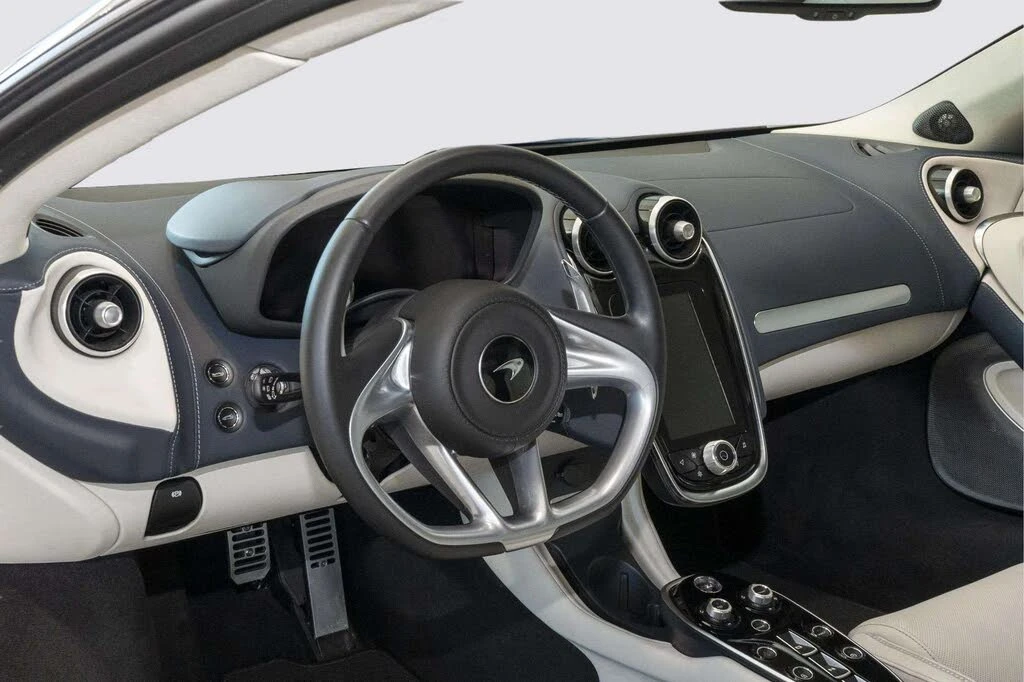 2023 McLaren GT - Image 21 of 31