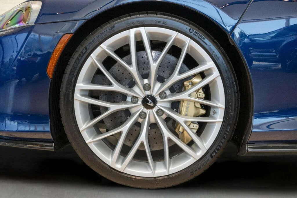 2023 McLaren GT - Image 9 of 31